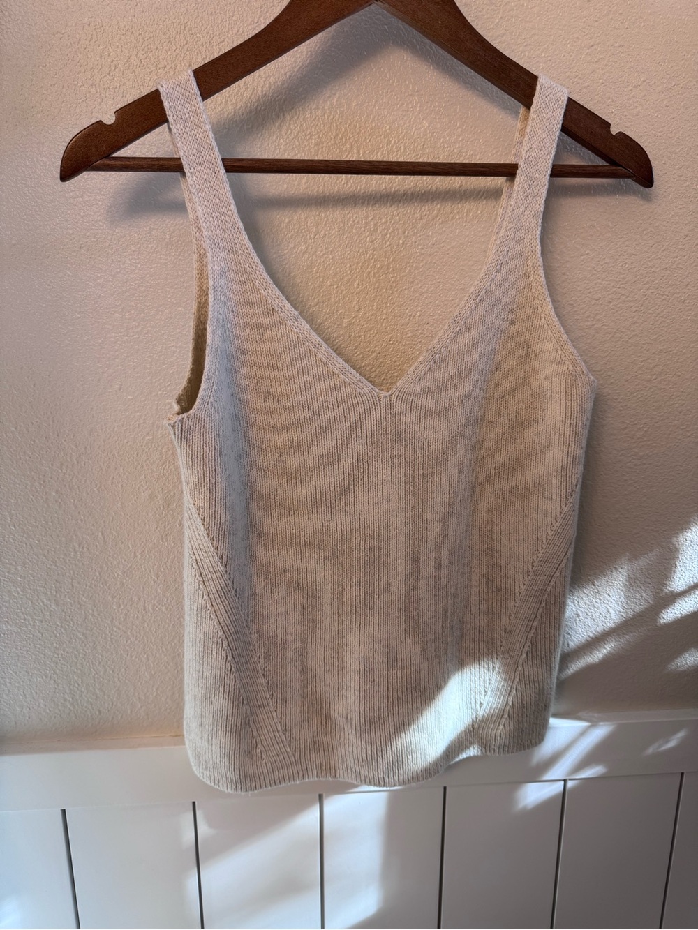Old Navy Cream Ribbed Knit Sweater V-Neck Tank Top